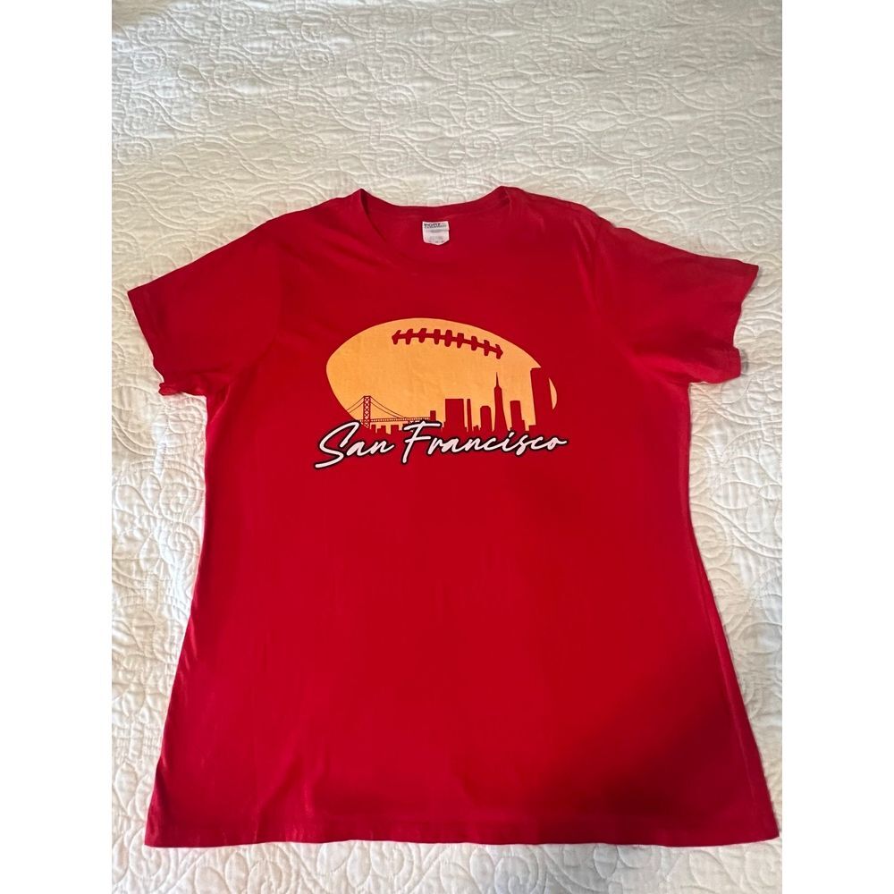 San Francisco Football T-Shirt women's size XL‎